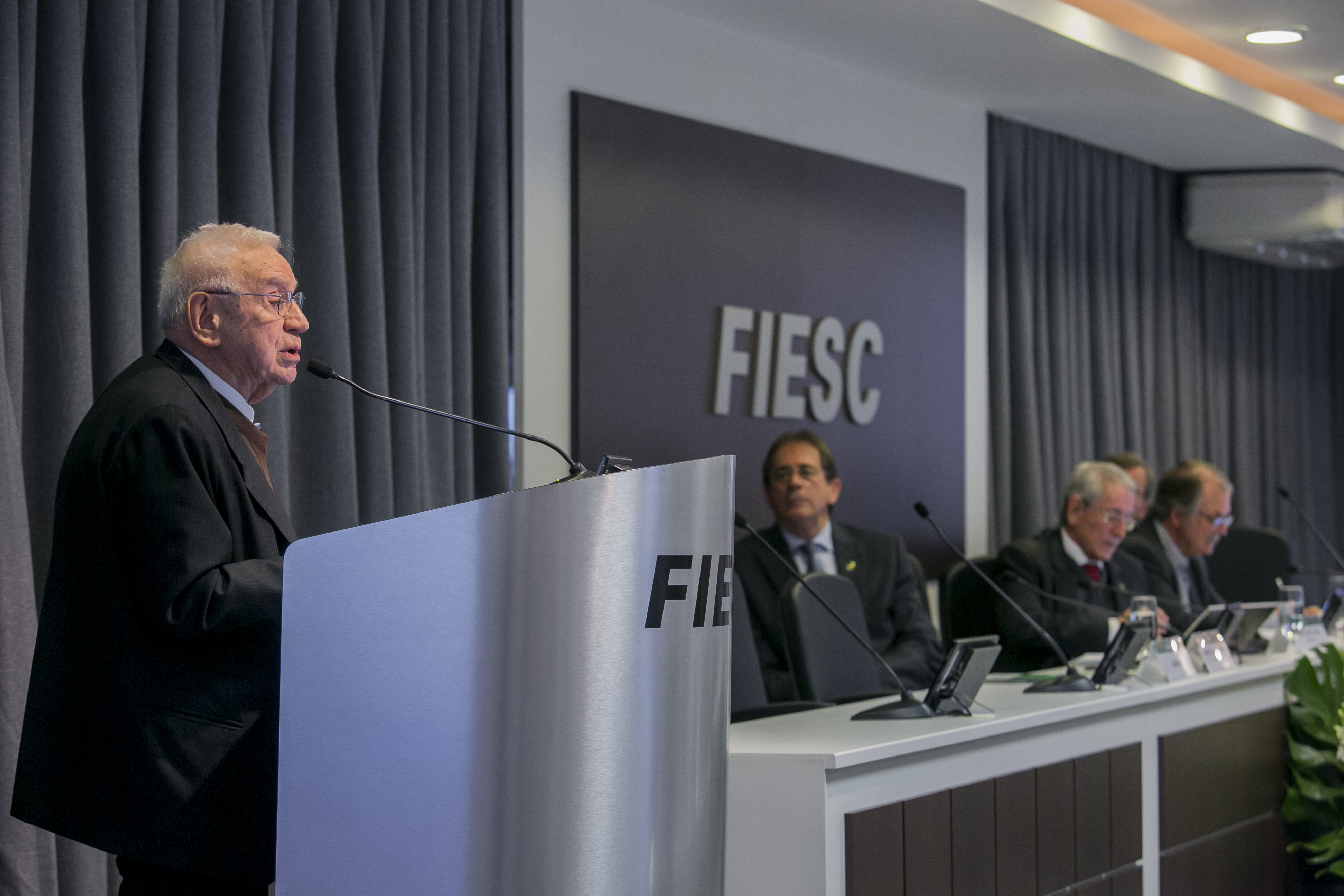 Imagem 2860 no node 4947