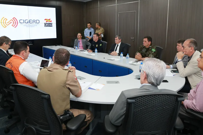 Reunião realizada na manhã desta quarta-feira (30), em Florianópolis (foto: Julio Cavalheiro/Secom)