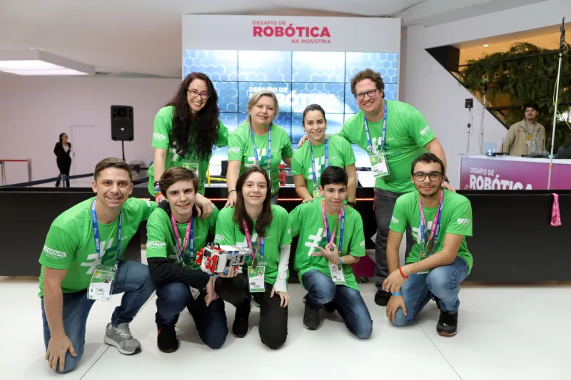 Equipe de Robótica do SESI em Blumenau. Foto: Sérgio Lima/CNI