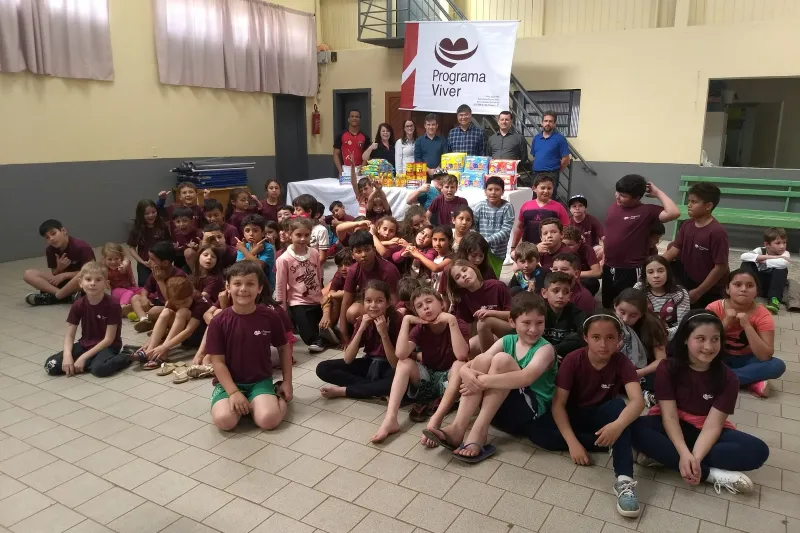 Entrega realizada em Chapecó. Foto: Divulgação SESI