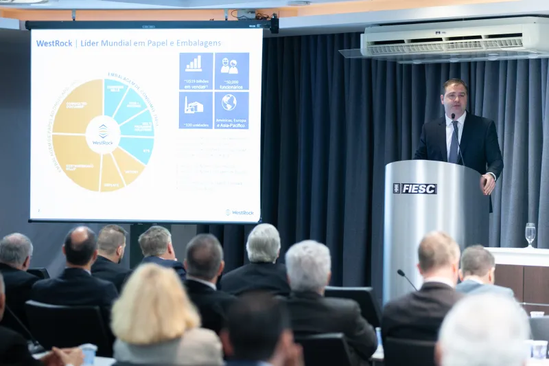 Jairo Lorenzato, presidente da empresa, destacou que o grupo é um dos líderes mundiais na produção de papel e de embalagens de papel. (Foto: Filipe Scotti)