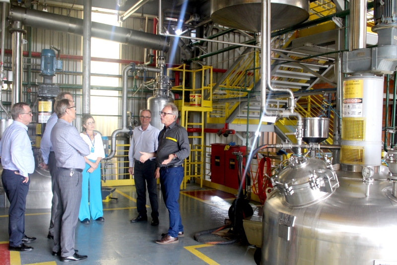 Visita à empresa Farben, em Içara (foto: Jéssica Pereira)