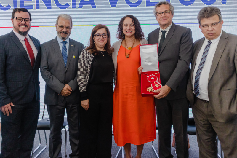 José Eduardo Fiates (d) participou da cerimônia em Brasília. Foto: Rodrigo Cabral