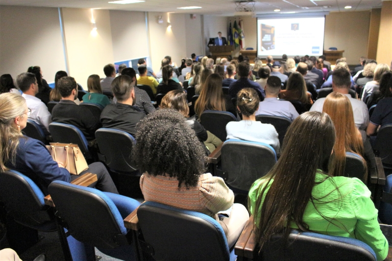 Encontro em Rio do Sul reuniu lideranças industriais (foto: Débora Cláudio)