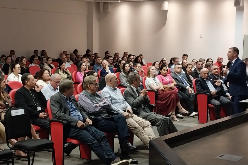 Palestra aborda os desafios das relações trabalhistas