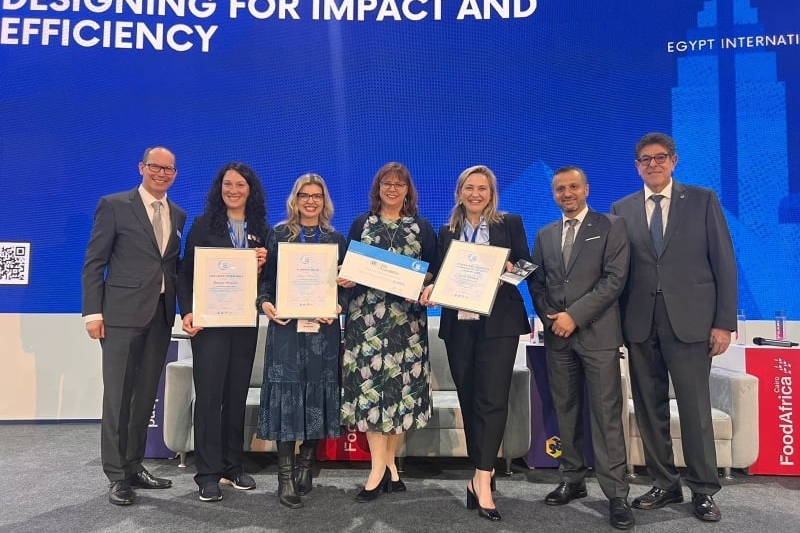 Teixeira Têxtil recebe prêmio no Sustainability Design Award Egypt. Foto: Divulgação/Teixeira Têxtil