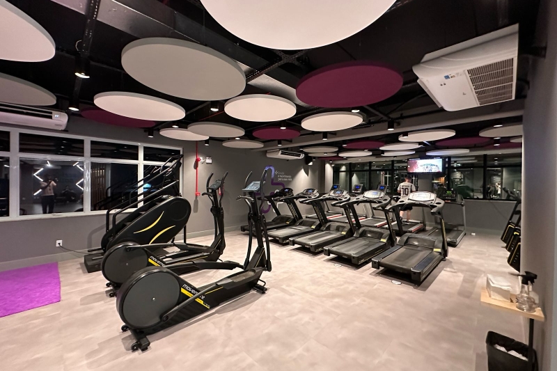 Aparelhos modernos e orientação profissional garantem atividades seguras (Divulgação)