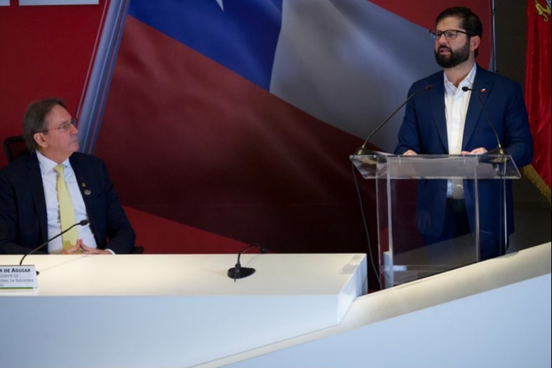 Gabriel Boric, presidente do Chile, em sua participação no Fórum (foto: Iano Andrade/CNI) Gabriel Boric, presidente do Chile, em sua participação no Fórum (foto: Iano Andrade/CNI)