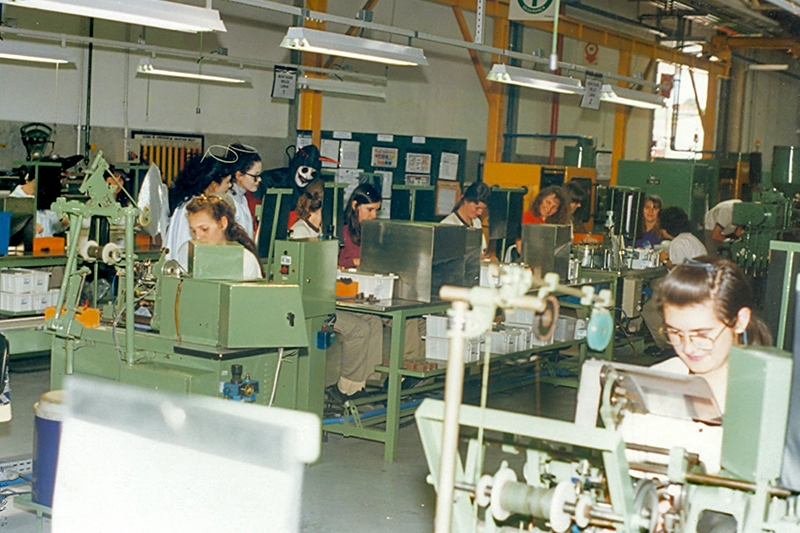 Inauguração e evolução da Embraco, empresa das mais inovadoras de Joinville - Foto: Acervo cultural FIESC