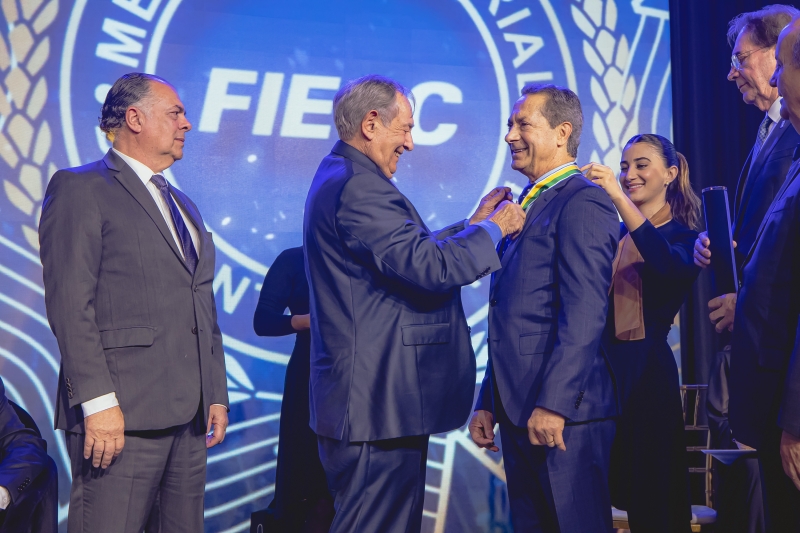 Neivor Canton  - Aurora Coop