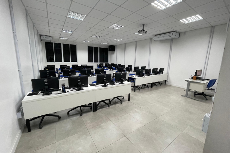 Canoinhas: foram criados dois novos laboratórios de informática (Divulgação) Canoinhas: foram criados dois novos laboratórios de informática (Divulgação)