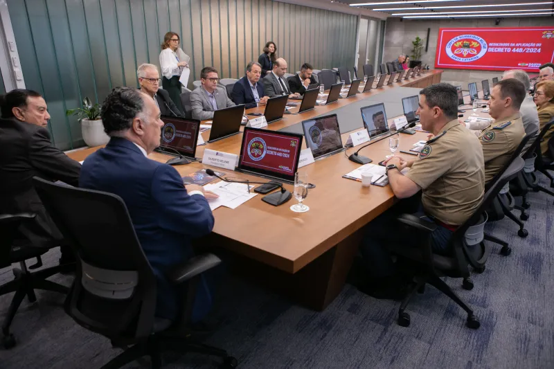 Bombeiros de SC apresentam resultados do programa Descomplica ao COFEM