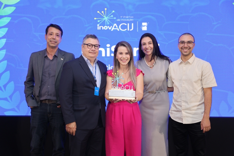 Laboratório de pesquisa aplicada do UniSENAI vence prêmio de inovação