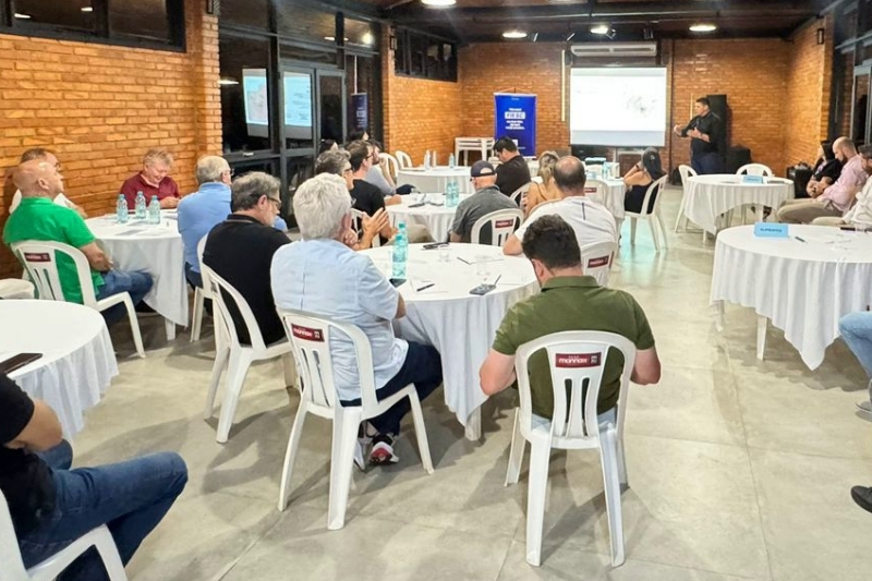 Gestores do Alto Vale conheceram as soluções dos Institutos SENAI em encontro na segunda-feira (23). (Foto: Djudy Camilla Schneider)
