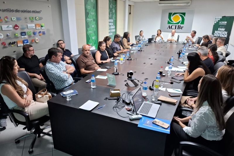 Negociações coletivas são tema de reunião com sindicatos patronais em Brusque