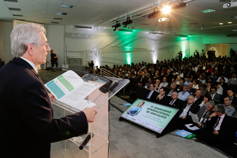 Côrte destacou o Movimento SC pela Educação e contribuições da ciência para o aprimoramento da educação brasileira (Foto: Marcos Quint)