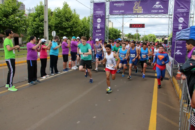 Além de estimular adoção de hábitos saudáveis, evento incentiva fazer o bem por meio do voluntariado (Foto: Divulgação SESI/SC)
