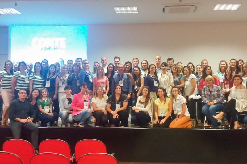 Grupo que participou do encontro em Blumenau 