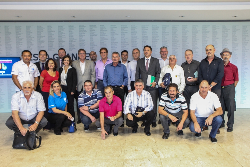 Trabalhadores e empregadores reuniram-se nesta terça-feira (22), em Florianópolis (foto: Heraldo Carnieri)